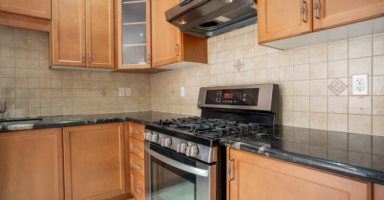 3229 Edwyna Drive, Mississauga, ON, L5M 0V3 - 6