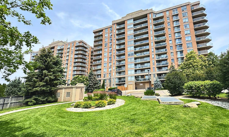 302-1140 Parkwest Place