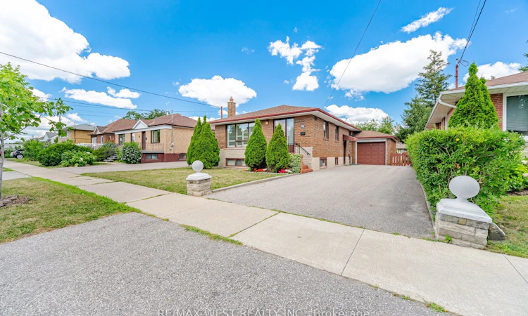 89 Wendell Avenue