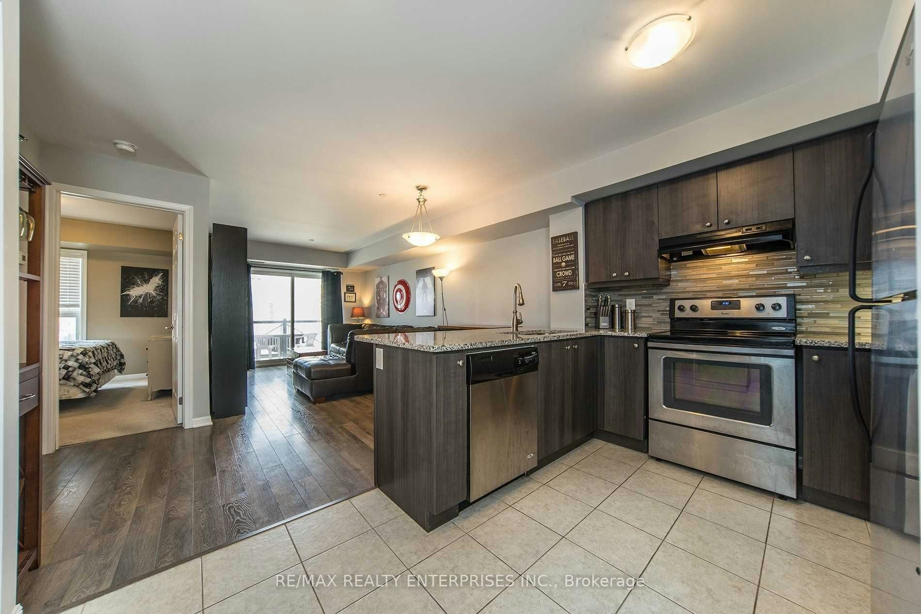 302-1045 Nadalin Heights, Milton, ON, L9T 8R5 - 4