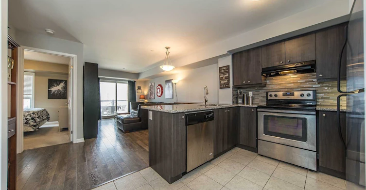 302-1045 Nadalin Heights, Milton, ON, L9T 8R5 - 4