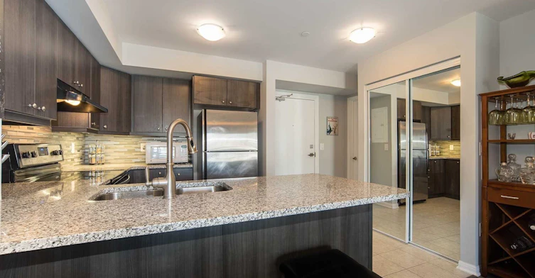 302-1045 Nadalin Heights, Milton, ON, L9T 8R5 - 5