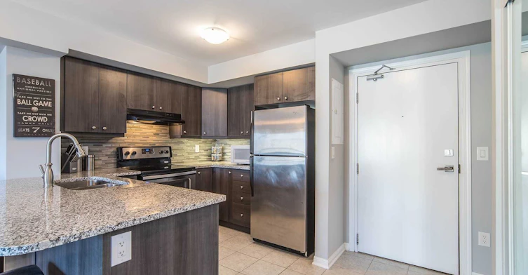 302-1045 Nadalin Heights, Milton, ON, L9T 8R5 - 2