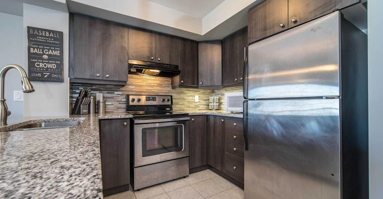 302-1045 Nadalin Heights, Milton, ON, L9T 8R5 - 3