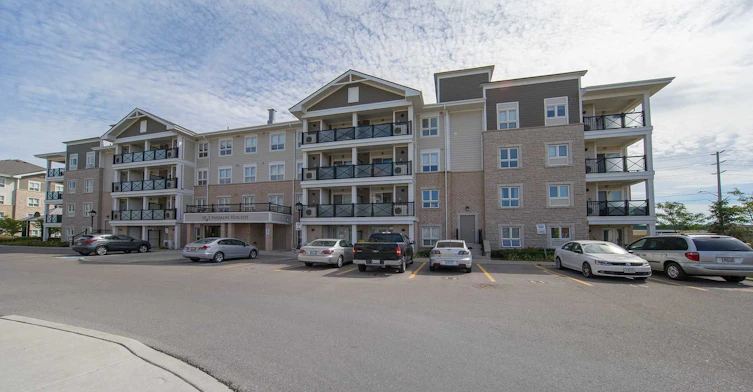 302-1045 Nadalin Heights, Milton, ON, L9T 8R5