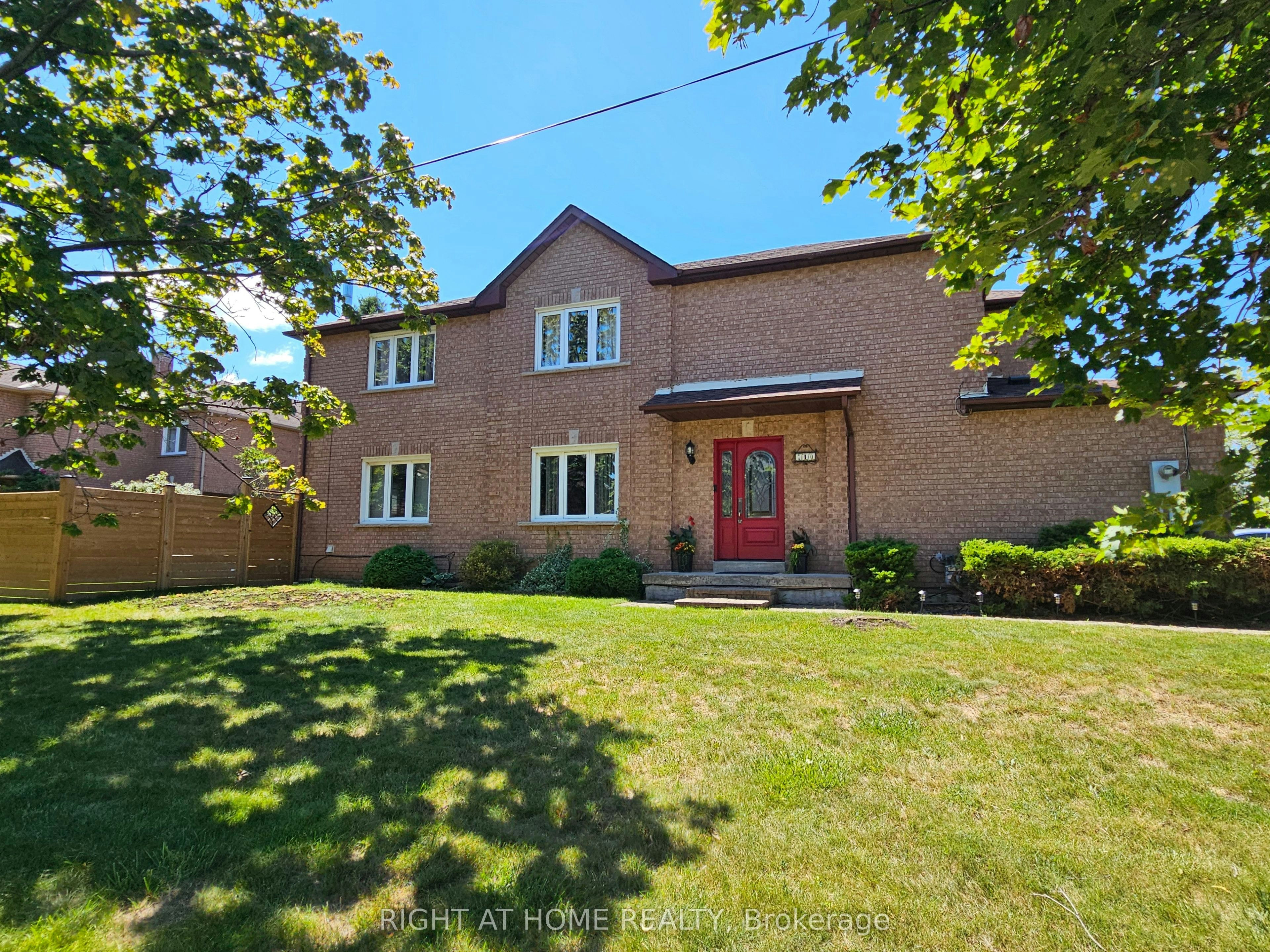 710 Ashprior Avenue, Mississauga, ON, L5R 3N8