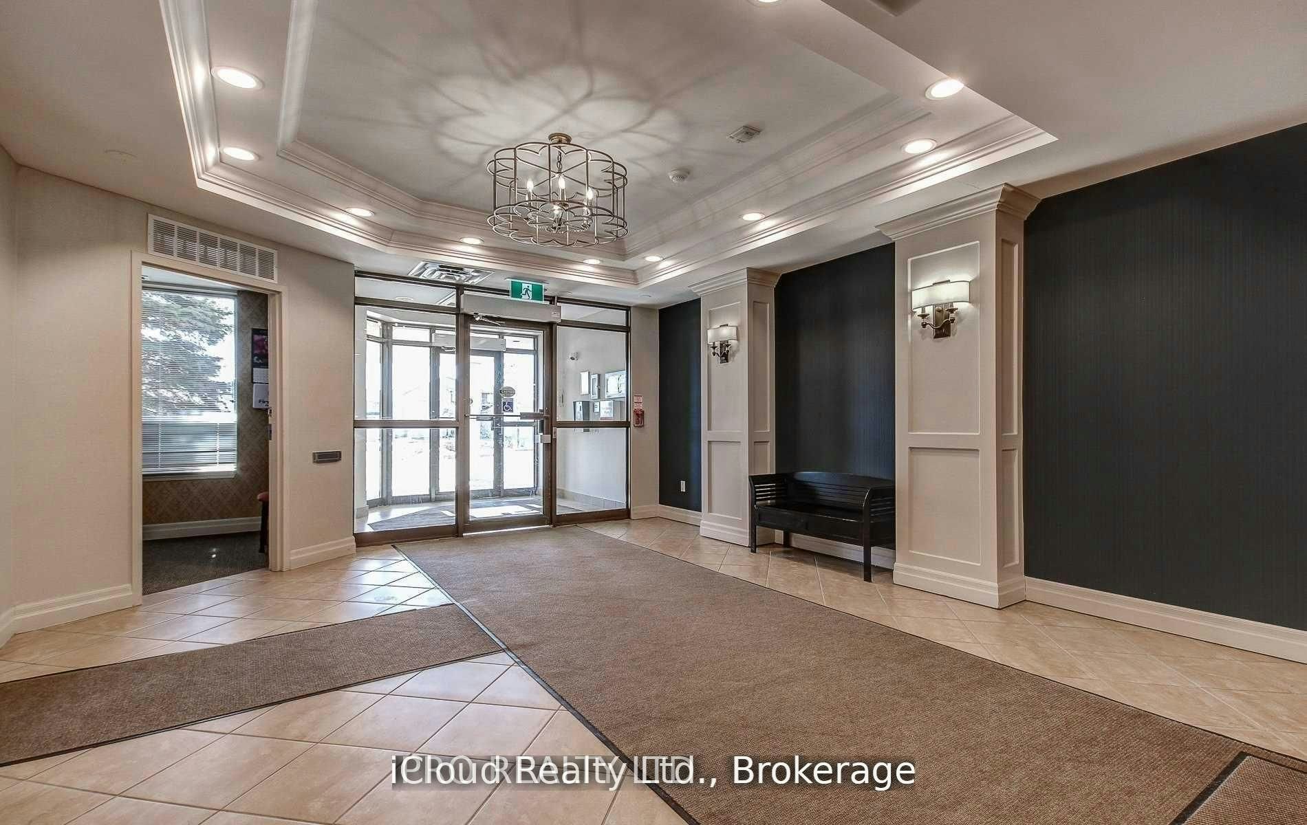207-300 Ray Lawson Boulevard, Brampton, ON, L6Y 5H5