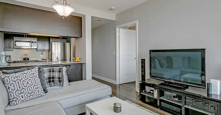 1311-1055 Southdown Road, Mississauga, ON, L5J 0A3 - 8