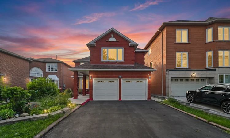 4778 Crystal Rose Drive