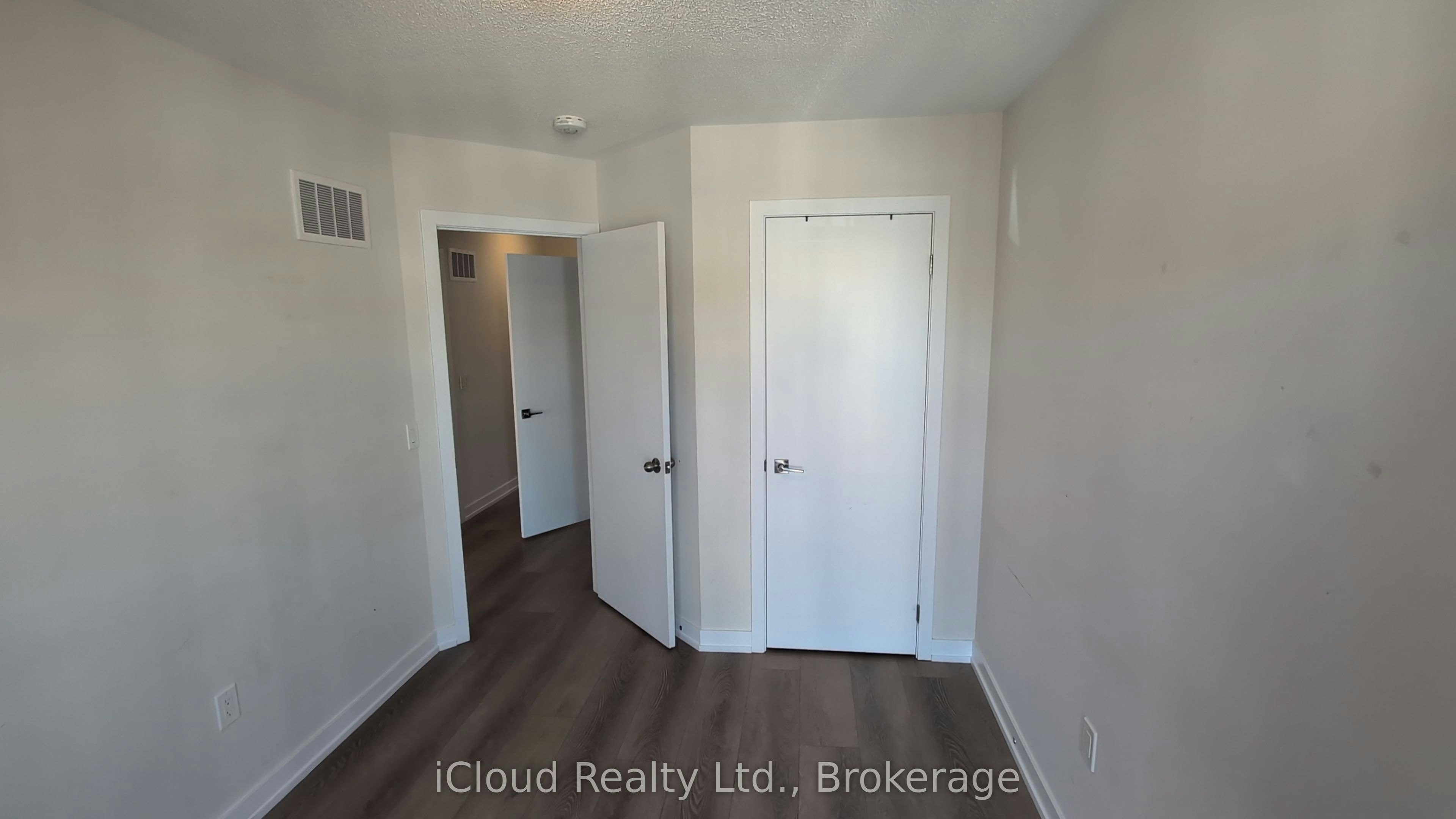1346 Kobzar Drive, Oakville, ON, L6M 4L8 - 12