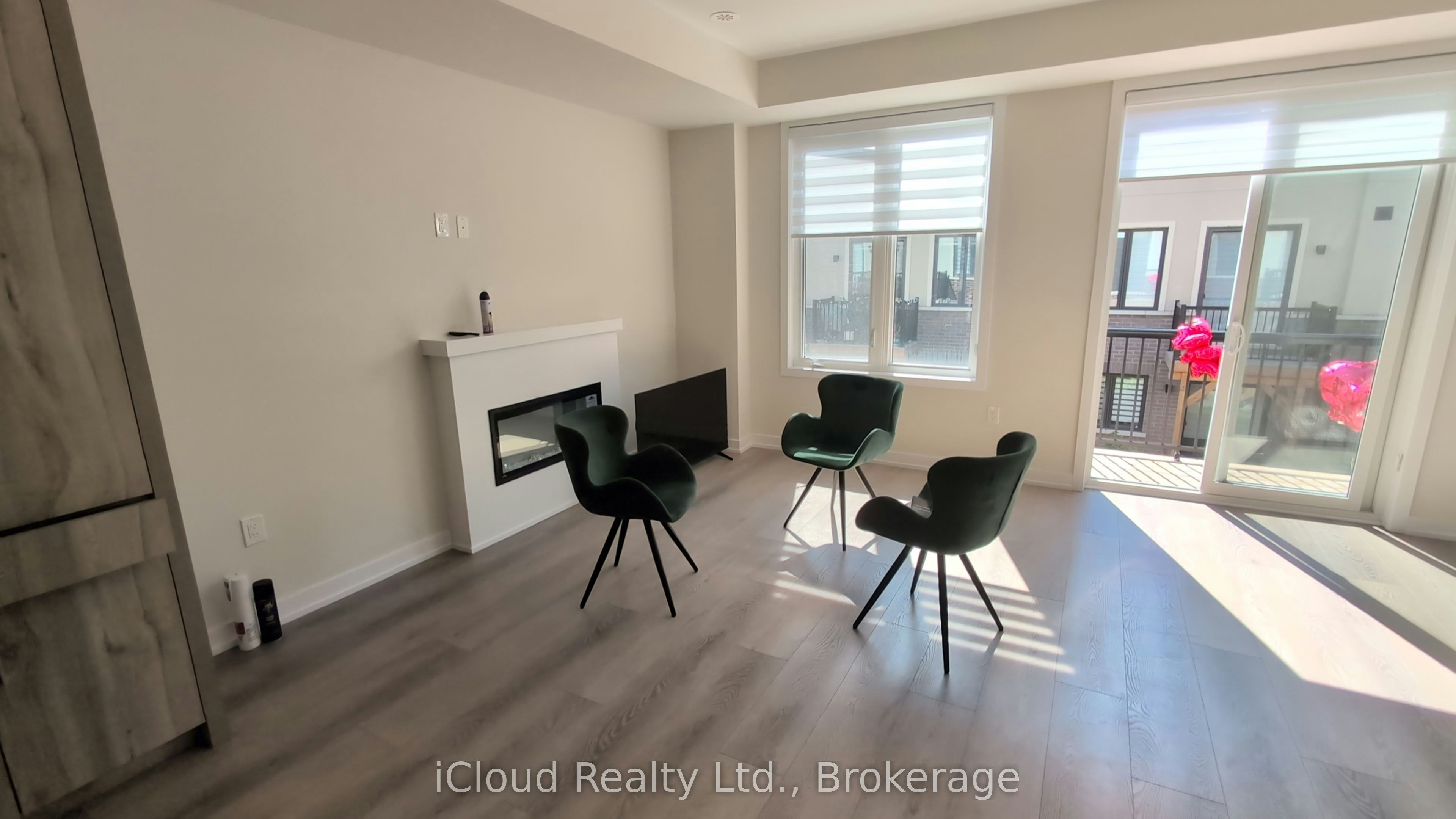 1346 Kobzar Drive, Oakville, ON, L6M 4L8 - 3
