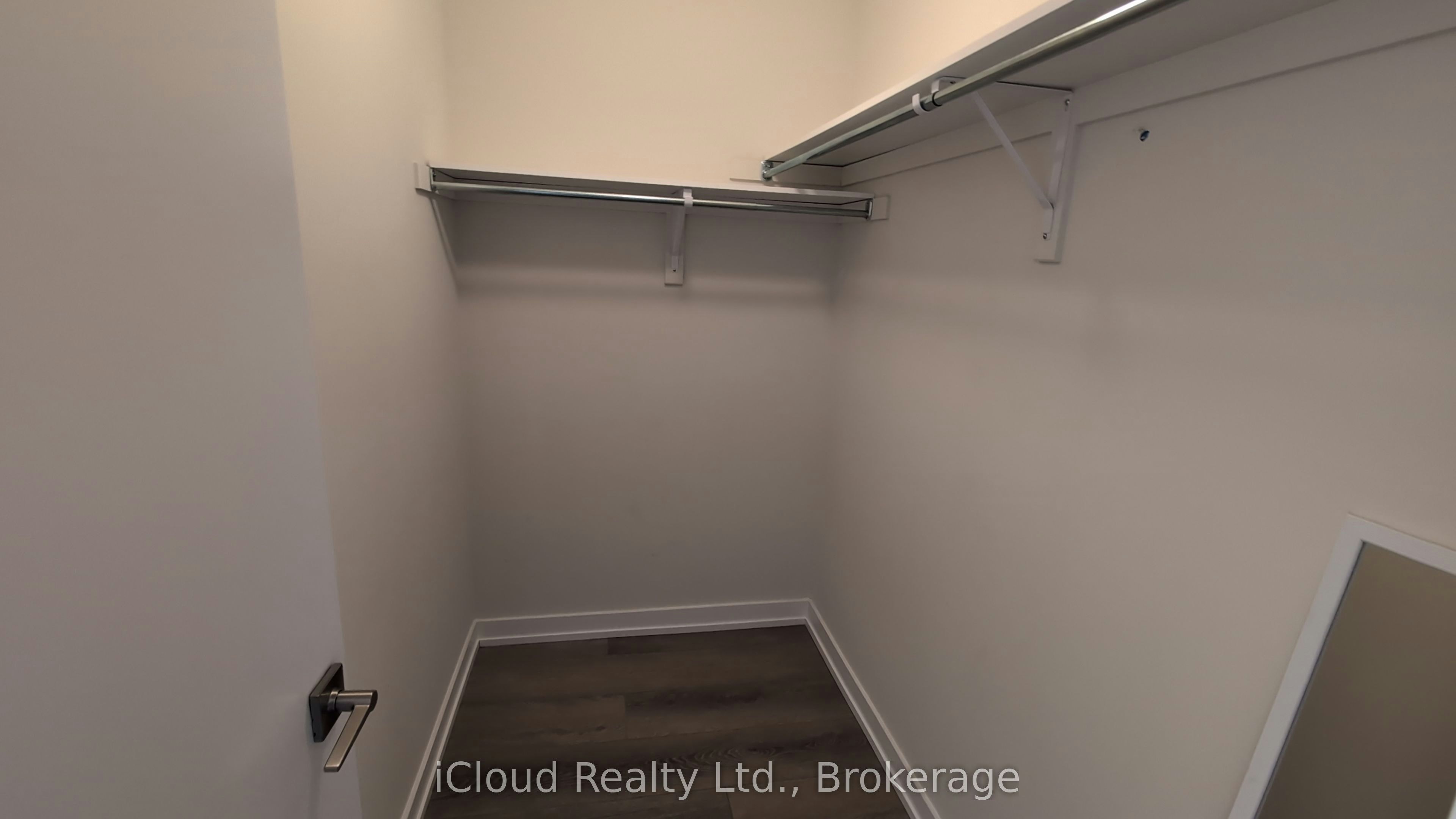1346 Kobzar Drive, Oakville, ON, L6M 4L8 - 10