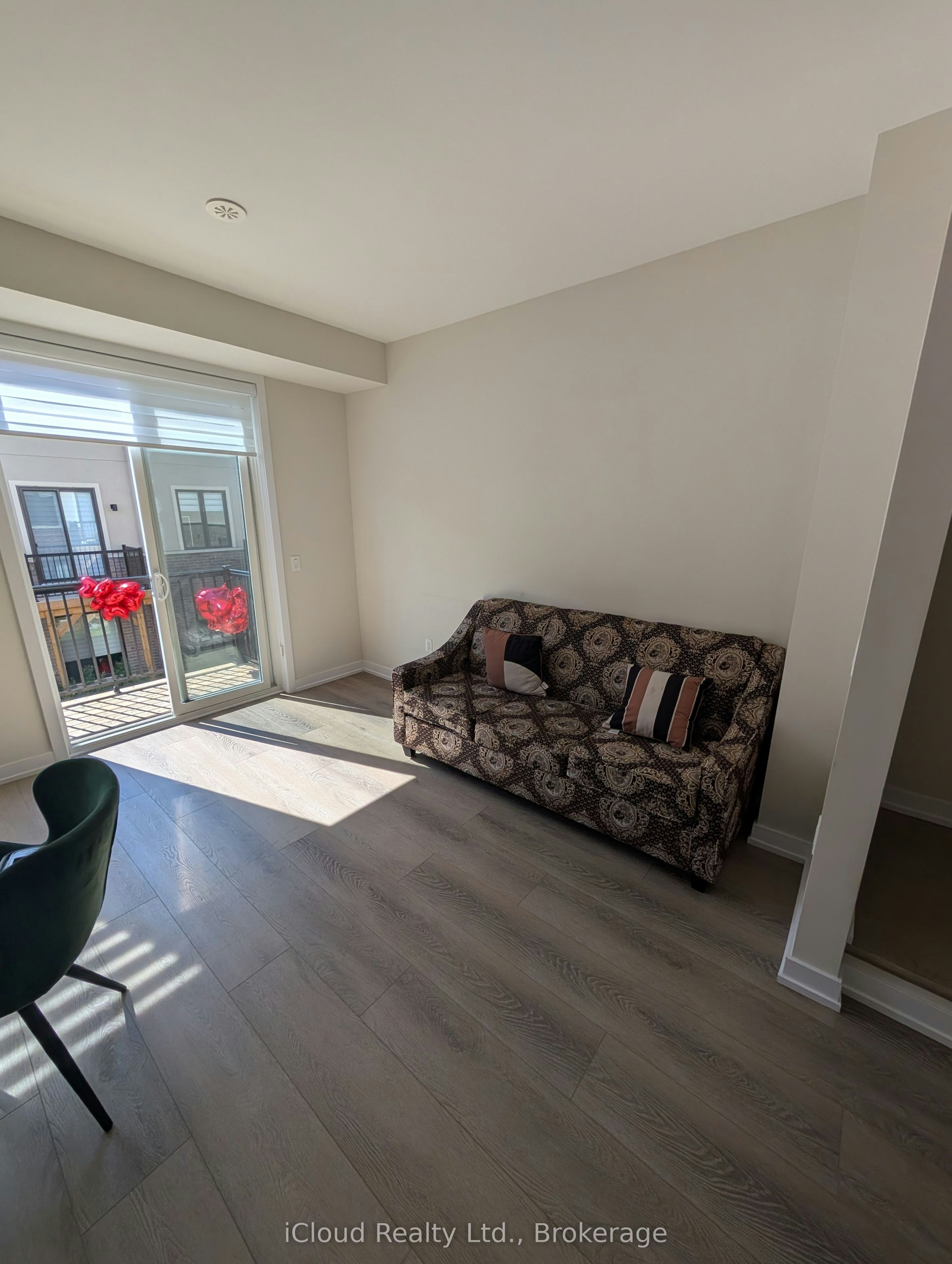 1346 Kobzar Drive, Oakville, ON, L6M 4L8 - 4