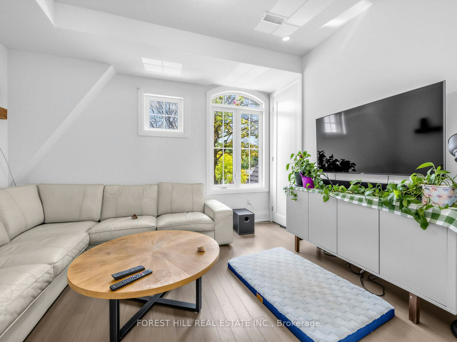 2996 Weston Road, Toronto, ON, M9M 2S7 - 12