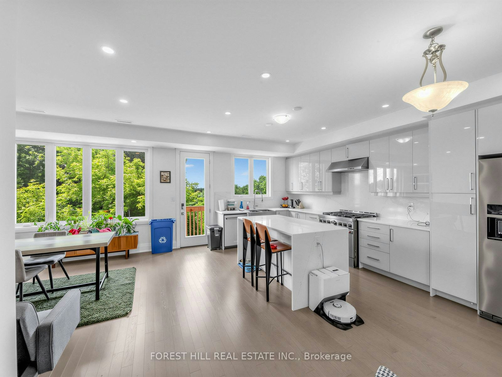 2996 Weston Road, Toronto, ON, M9M 2S7 - 5