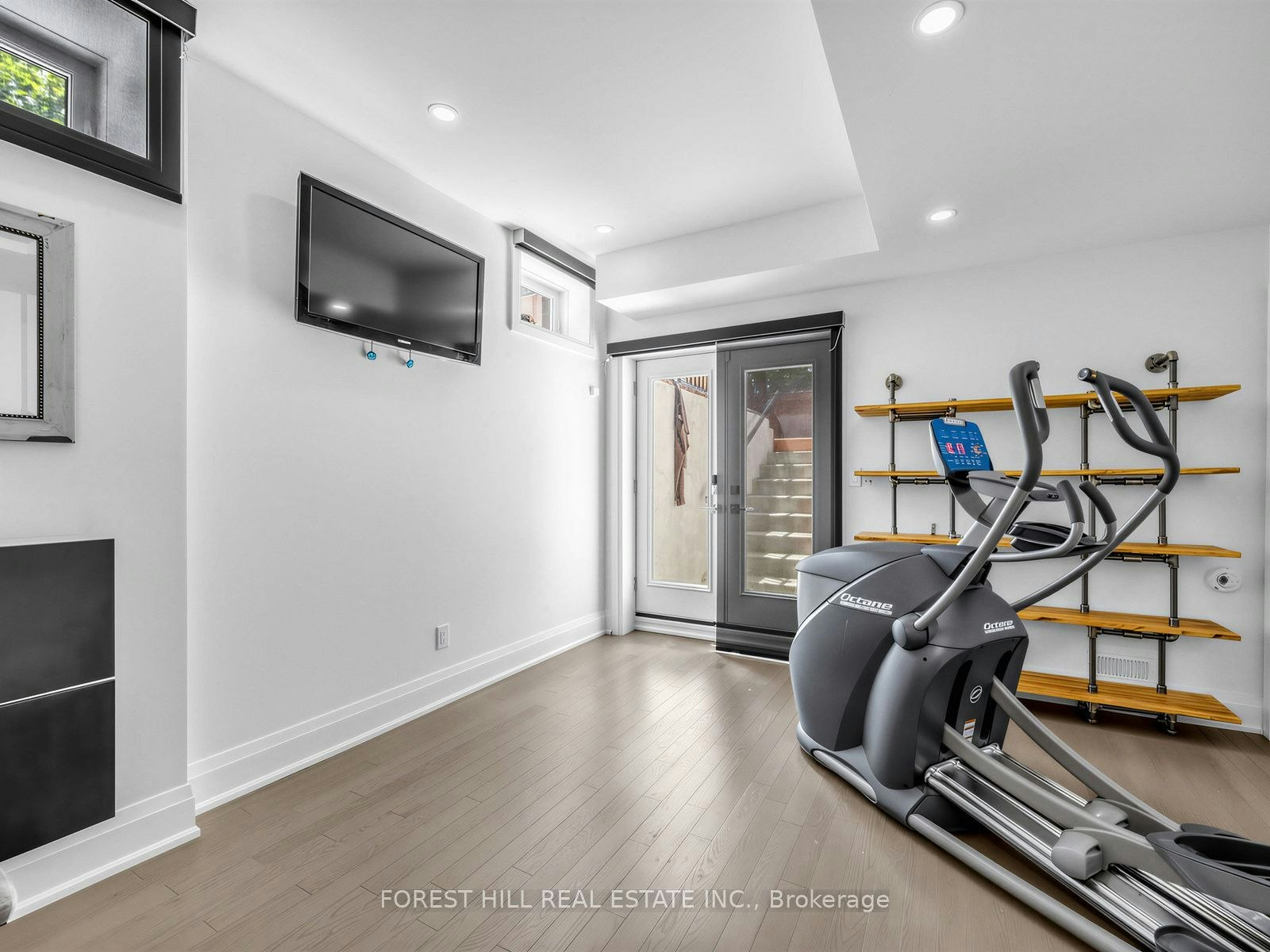 2996 Weston Road, Toronto, ON, M9M 2S7 - 37