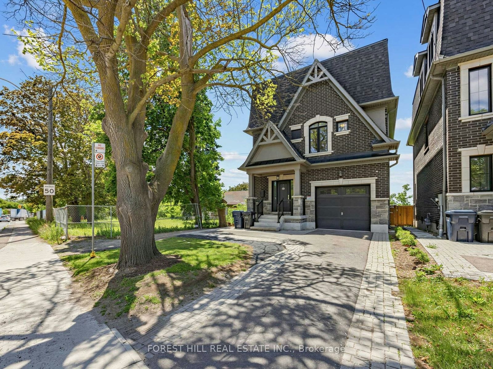 2996 Weston Road, Toronto, ON, M9M 2S7 - 2