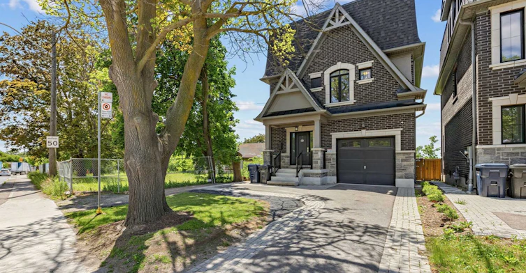 2996 Weston Road, Toronto, ON, M9M 2S7 - 2
