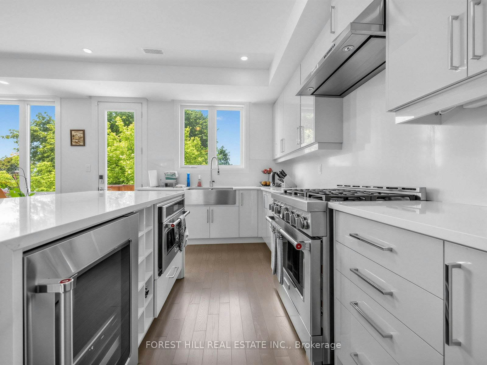 2996 Weston Road, Toronto, ON, M9M 2S7 - 8