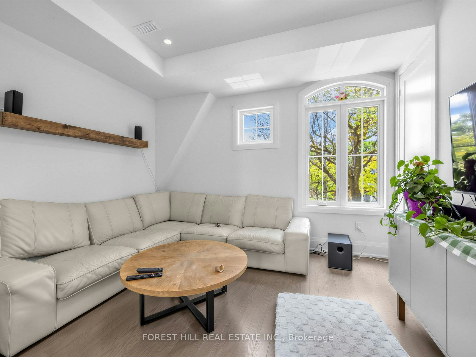 2996 Weston Road, Toronto, ON, M9M 2S7 - 13