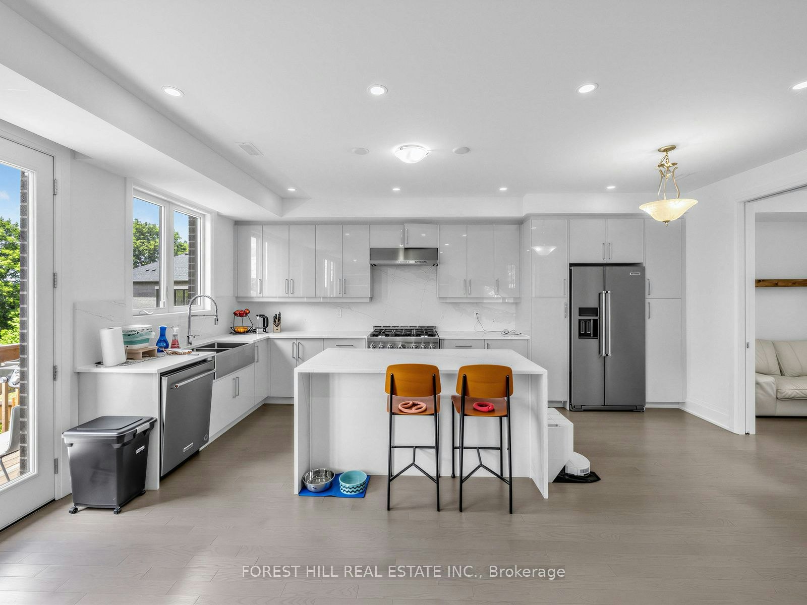 2996 Weston Road, Toronto, ON, M9M 2S7 - 7