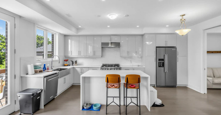 2996 Weston Road, Toronto, ON, M9M 2S7 - 7