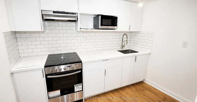 616 Rogers Road, Toronto, ON, M6M 1B8 - 8
