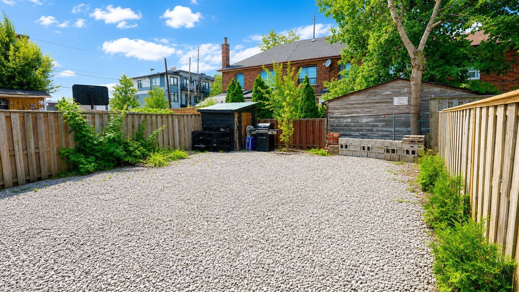 616 Rogers Road, Toronto, ON, M6M 1B8 - 11