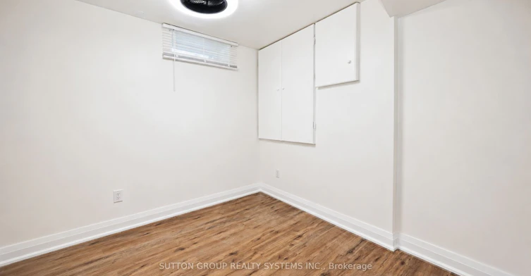 616 Rogers Road, Toronto, ON, M6M 1B8 - 7