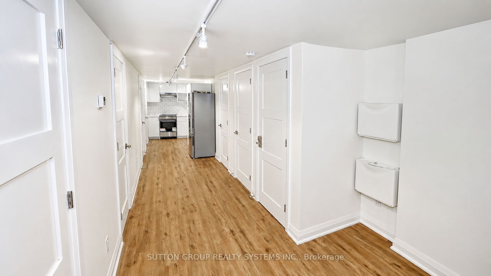 616 Rogers Road, Toronto, ON, M6M 1B8 - 2