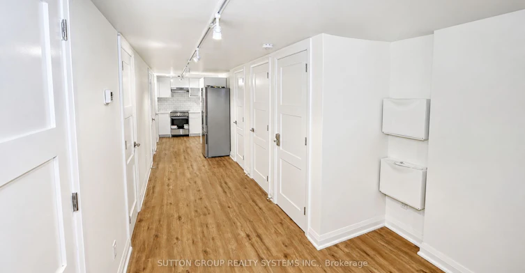 616 Rogers Road, Toronto, ON, M6M 1B8 - 2