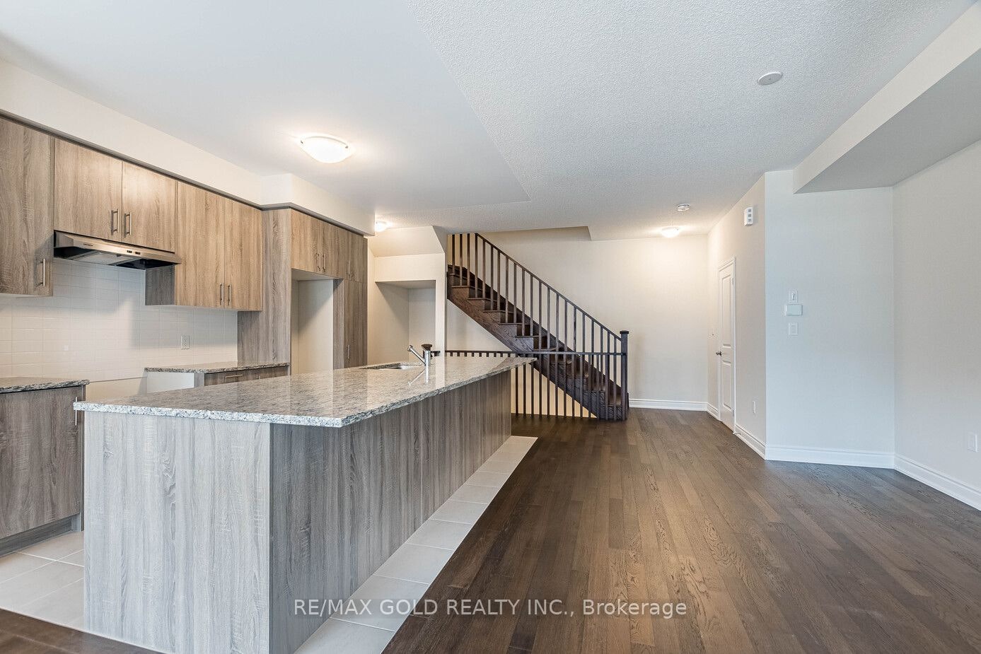 1295 Dempster Lane, Oakville, ON, L6H 7Z2 - 8