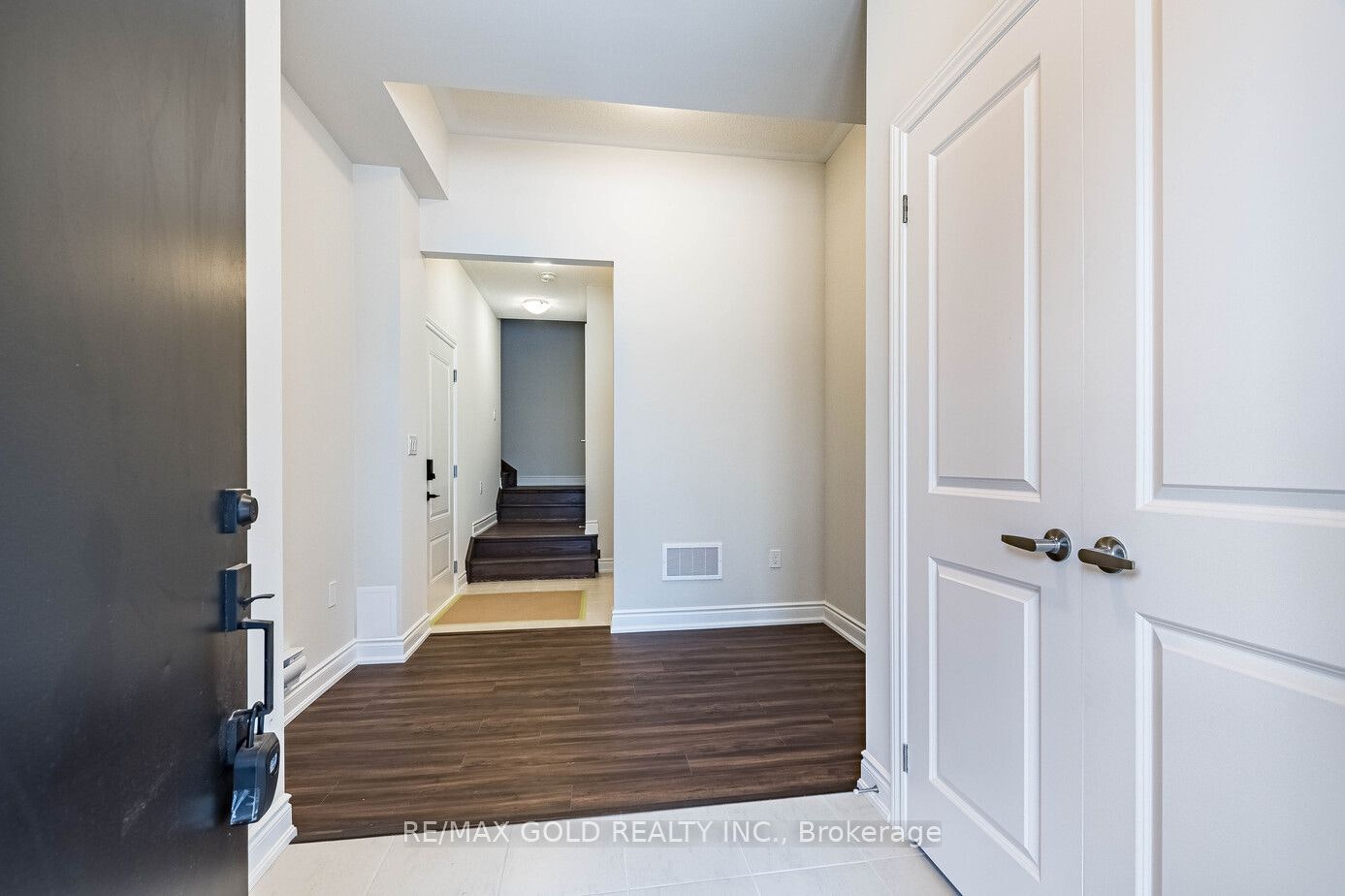 1295 Dempster Lane, Oakville, ON, L6H 7Z2 - 3