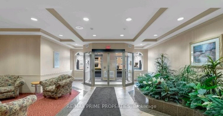 304-7 Dayspring Circle, Brampton, ON, L6P 1B8 - 2