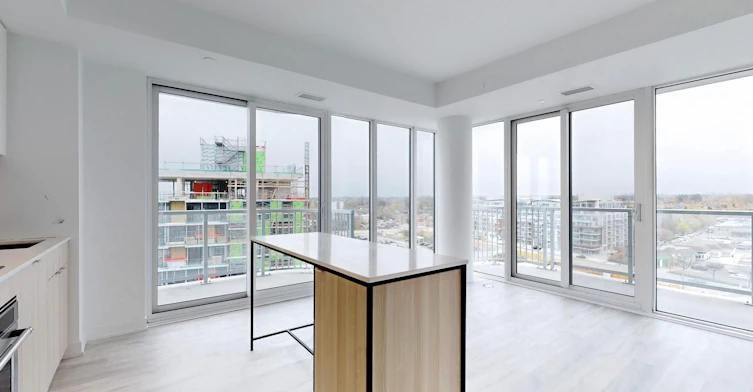 1013-220 Missinnihe Way, Mississauga, ON, L5H 0A9 - 5