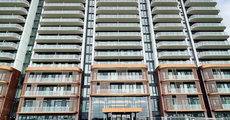 1013-220 Missinnihe Way, Mississauga, ON, L5H 0A9