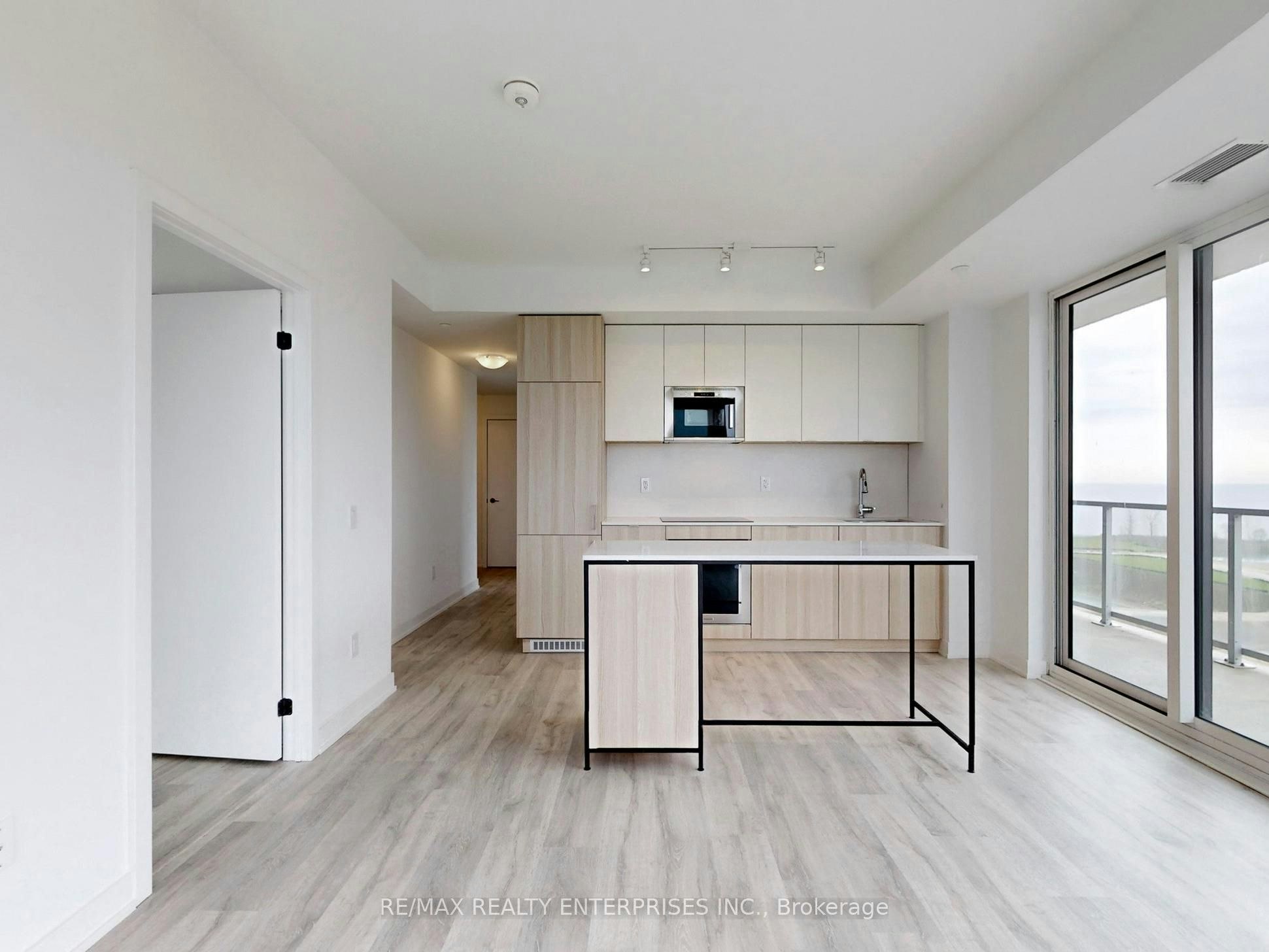 1013-220 Missinnihe Way, Mississauga, ON, L5H 0A9 - 6