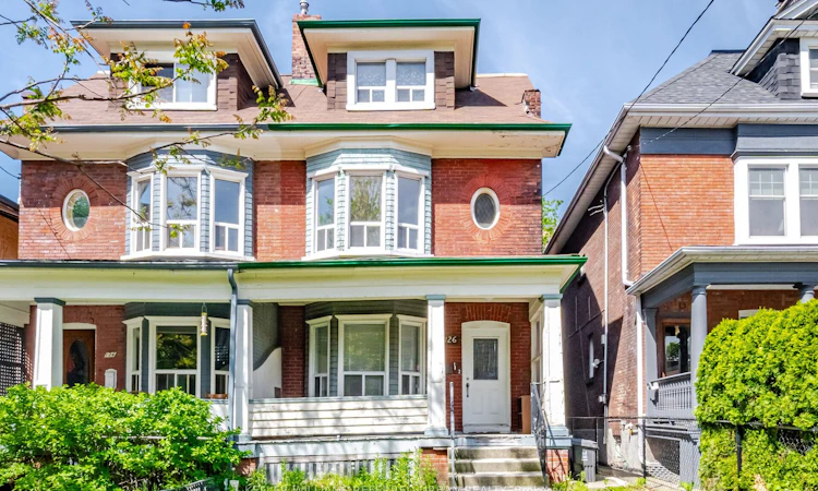 126 Close Avenue