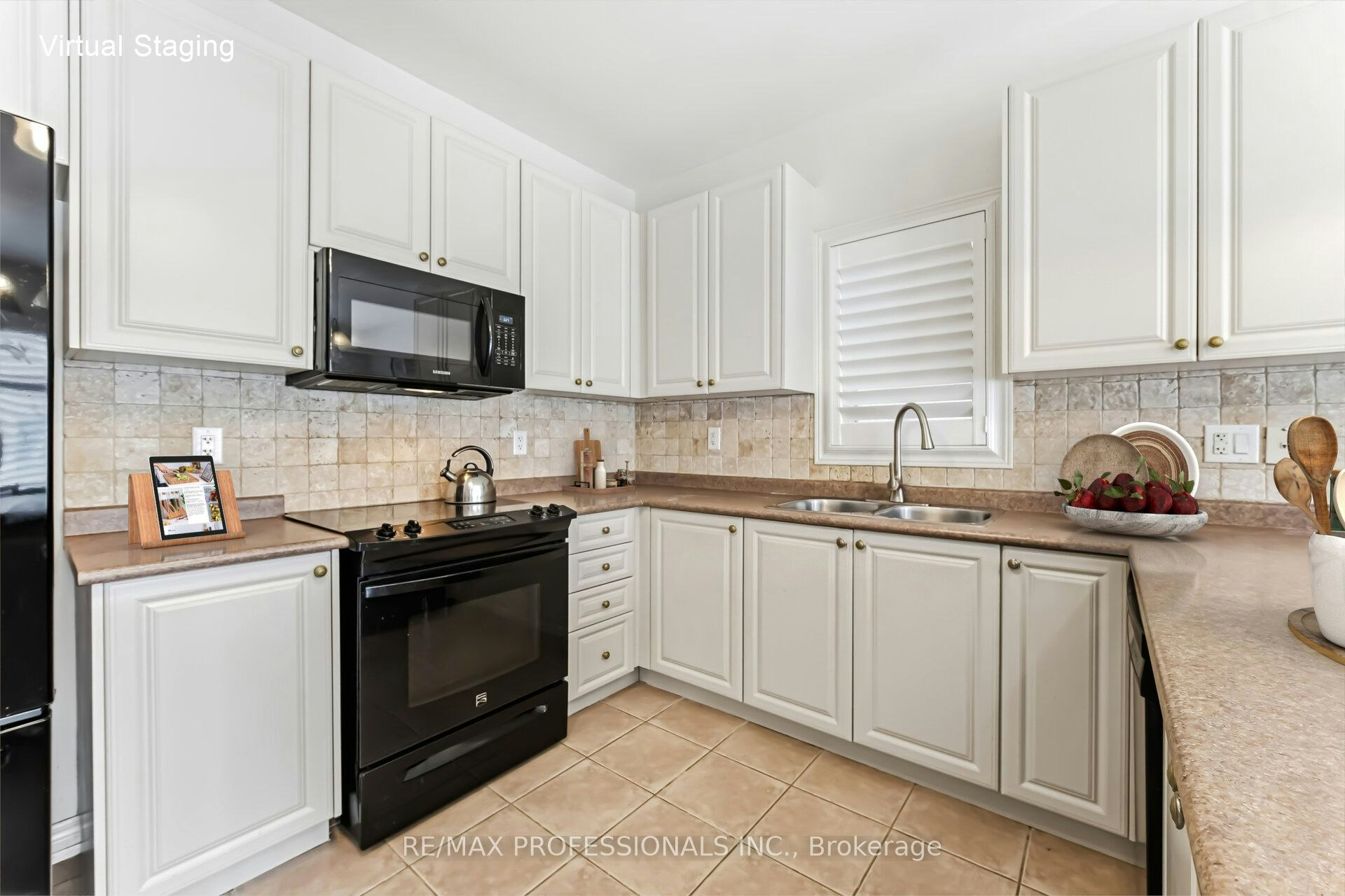 525 Scott Boulevard, Milton, ON, L9T 0T8 - 9