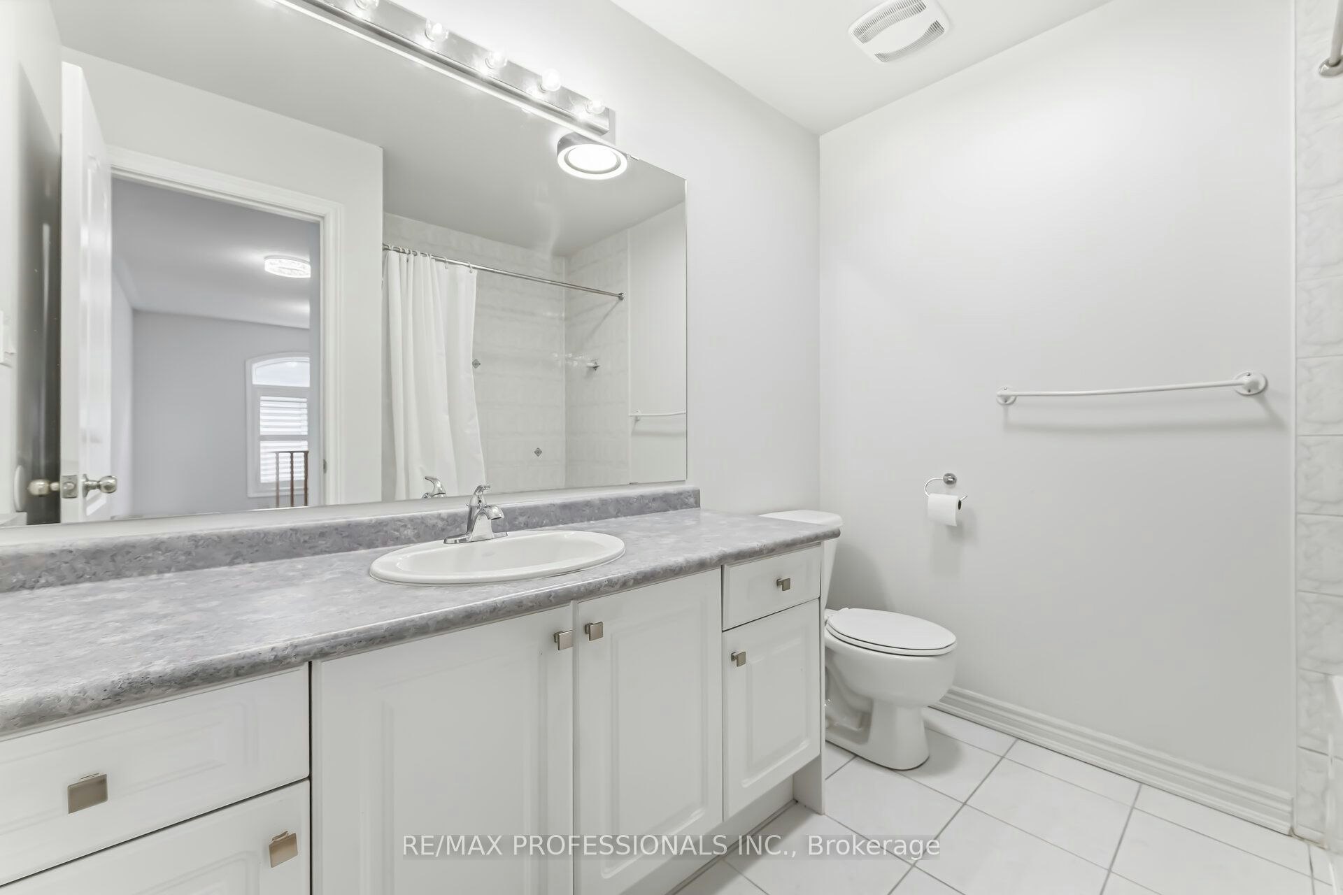 525 Scott Boulevard, Milton, ON, L9T 0T8 - 24