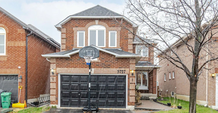 3727 Althorpe Circle, Mississauga, ON, L5N 7G5 - 2