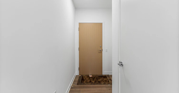 3810-395 Square One Drive, Mississauga, ON, L5B 0P6 - 4