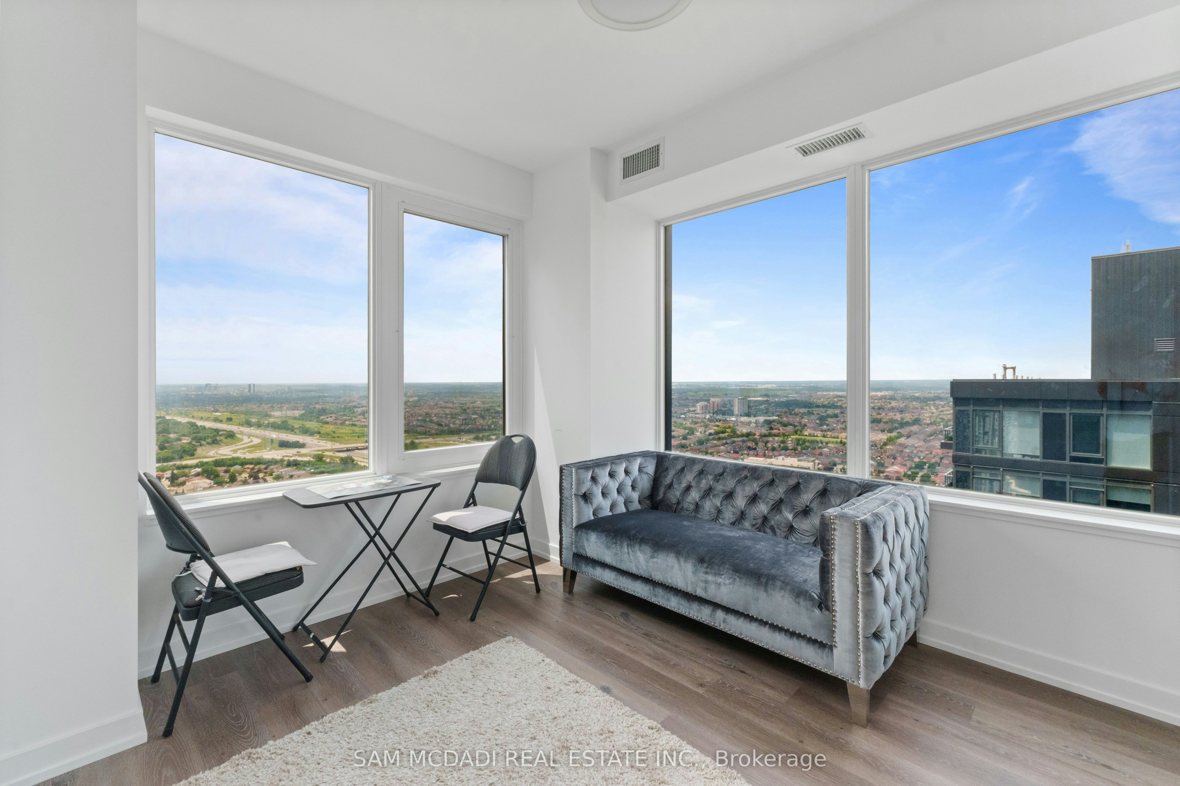 3810-395 Square One Drive, Mississauga, ON, L5B 0P6 - 9