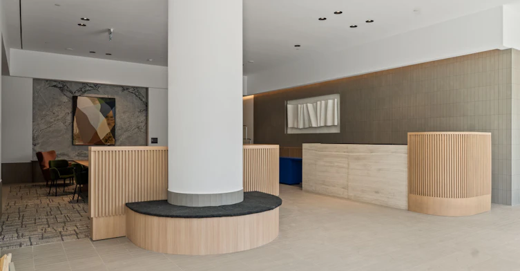 3810-395 Square One Drive, Mississauga, ON, L5B 0P6 - 2