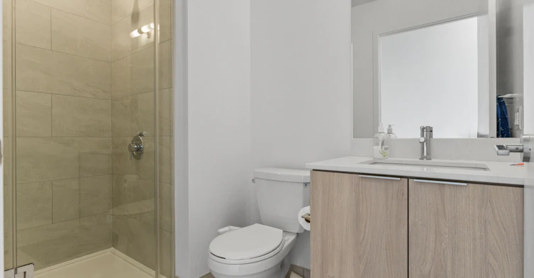 3810-395 Square One Drive, Mississauga, ON, L5B 0P6 - 17