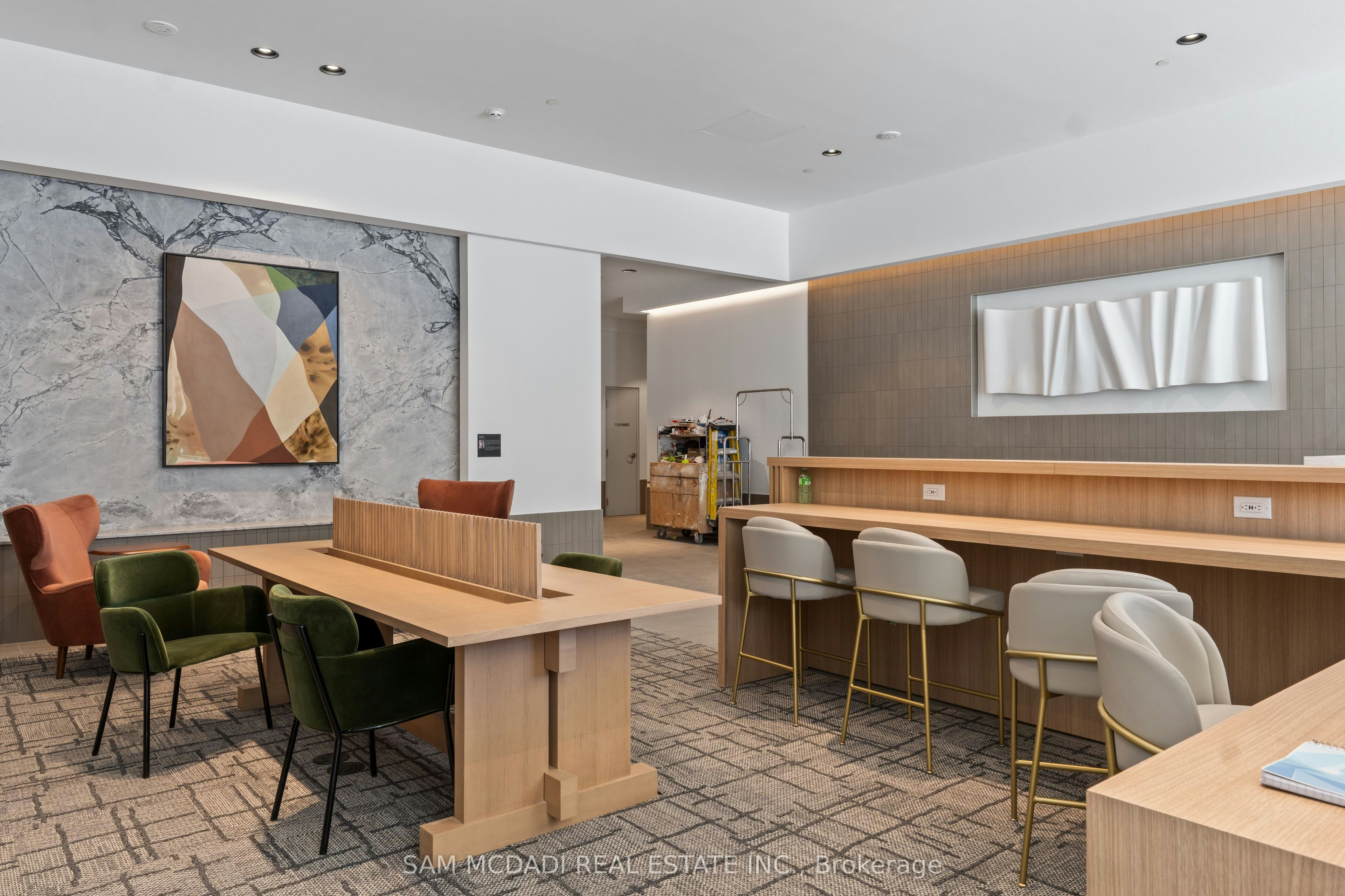 3810-395 Square One Drive, Mississauga, ON, L5B 0P6 - 23