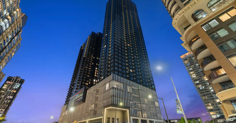 3810-395 Square One Drive, Mississauga, ON, L5B 0P6 - 30
