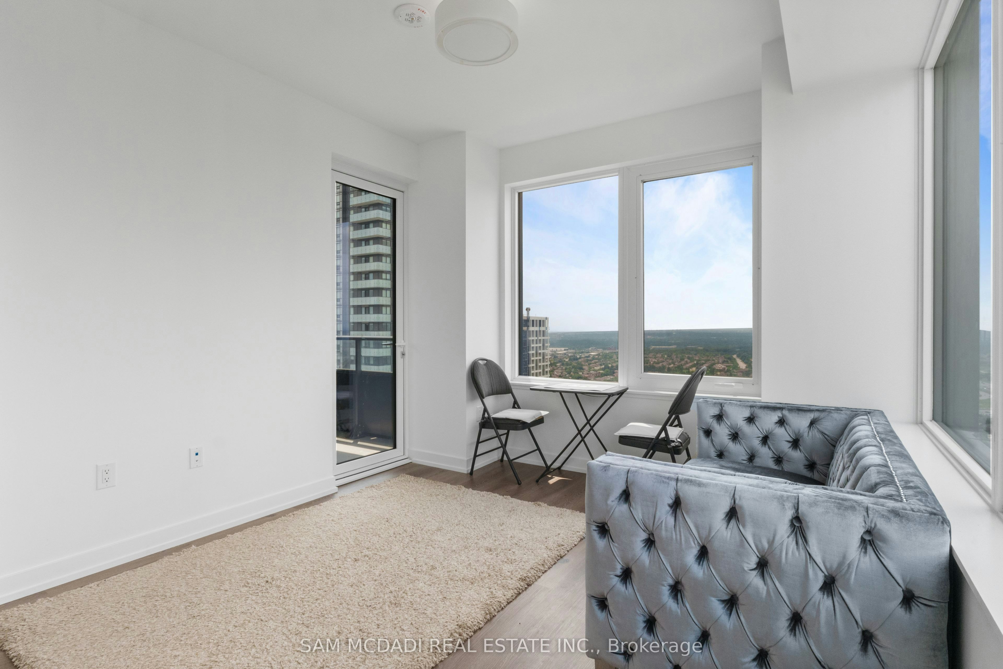 3810-395 Square One Drive, Mississauga, ON, L5B 0P6 - 10