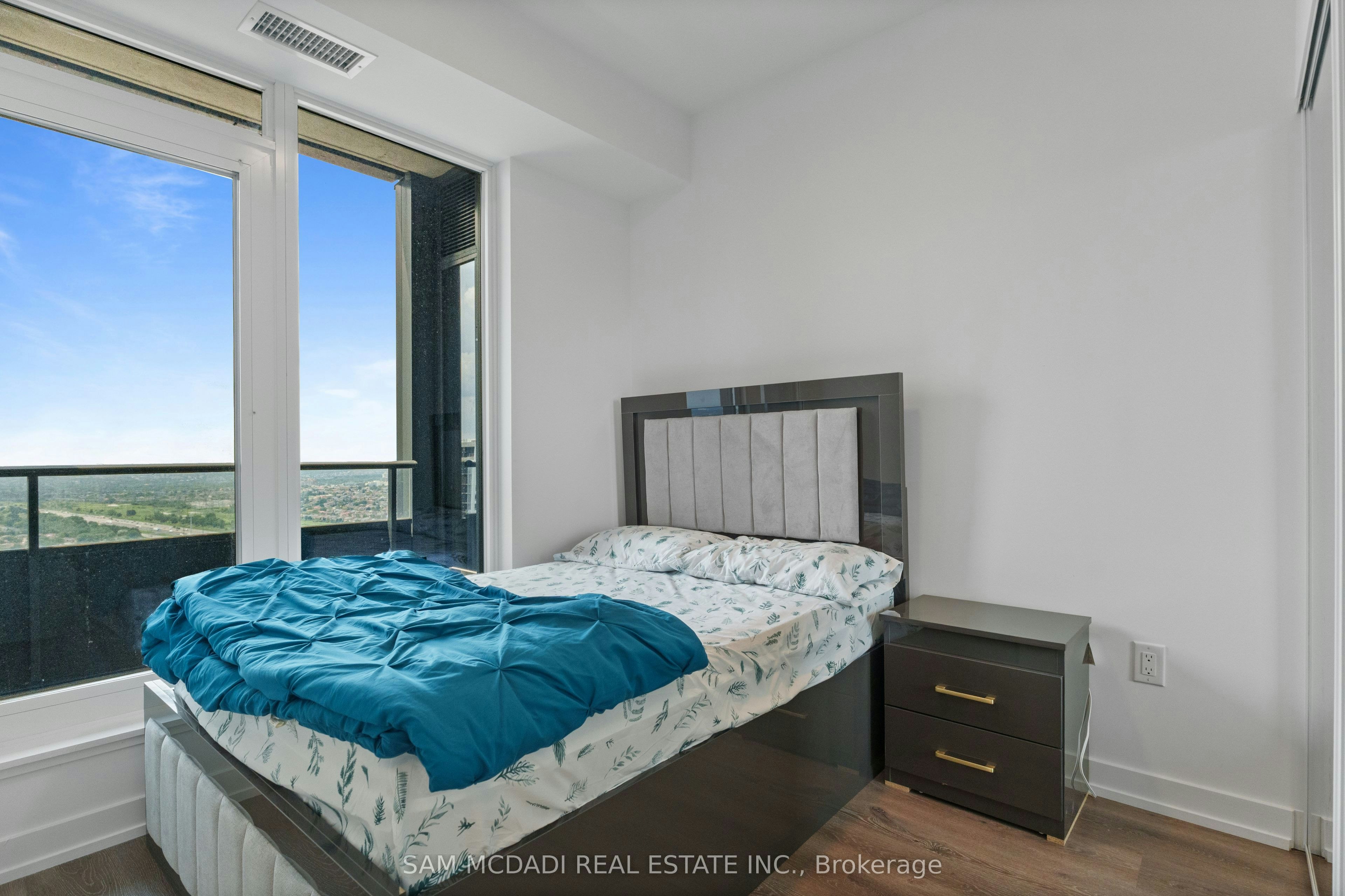 3810-395 Square One Drive, Mississauga, ON, L5B 0P6 - 14