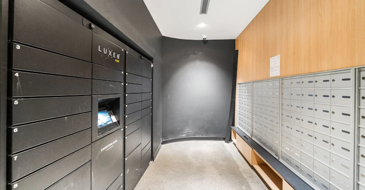 520-2720 Dundas Street, Toronto, ON, M6P 0C3 - 24